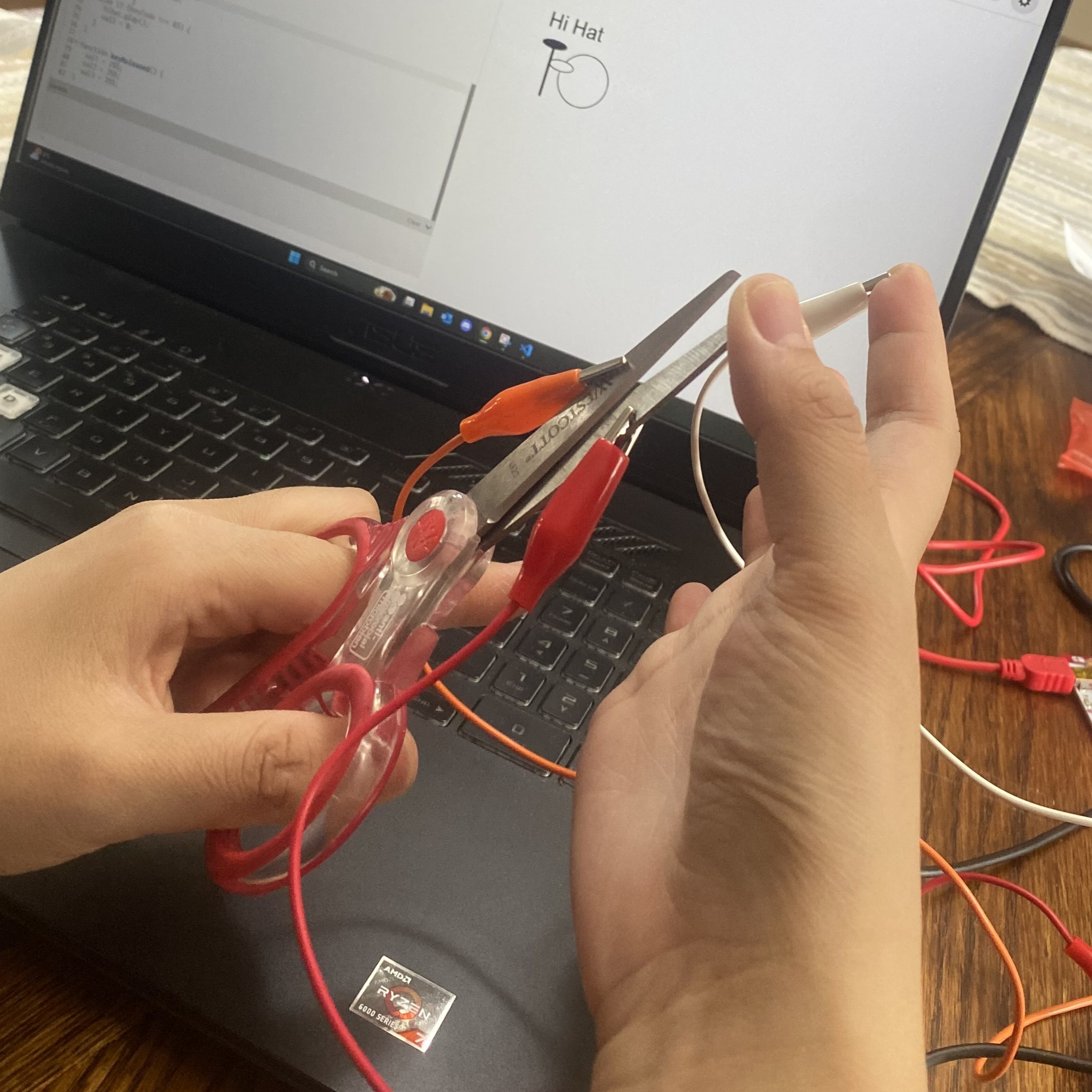Using scissors as an input with the P5*JS drum set. Code is by ofthesuburbs.<br>
                <a href='https://editor.p5js.org/ofthesuburbs/sketches/91ezfyCmZ'>https://editor.p5js.org/ofthesuburbs/sketches/91ezfyCmZ</a>